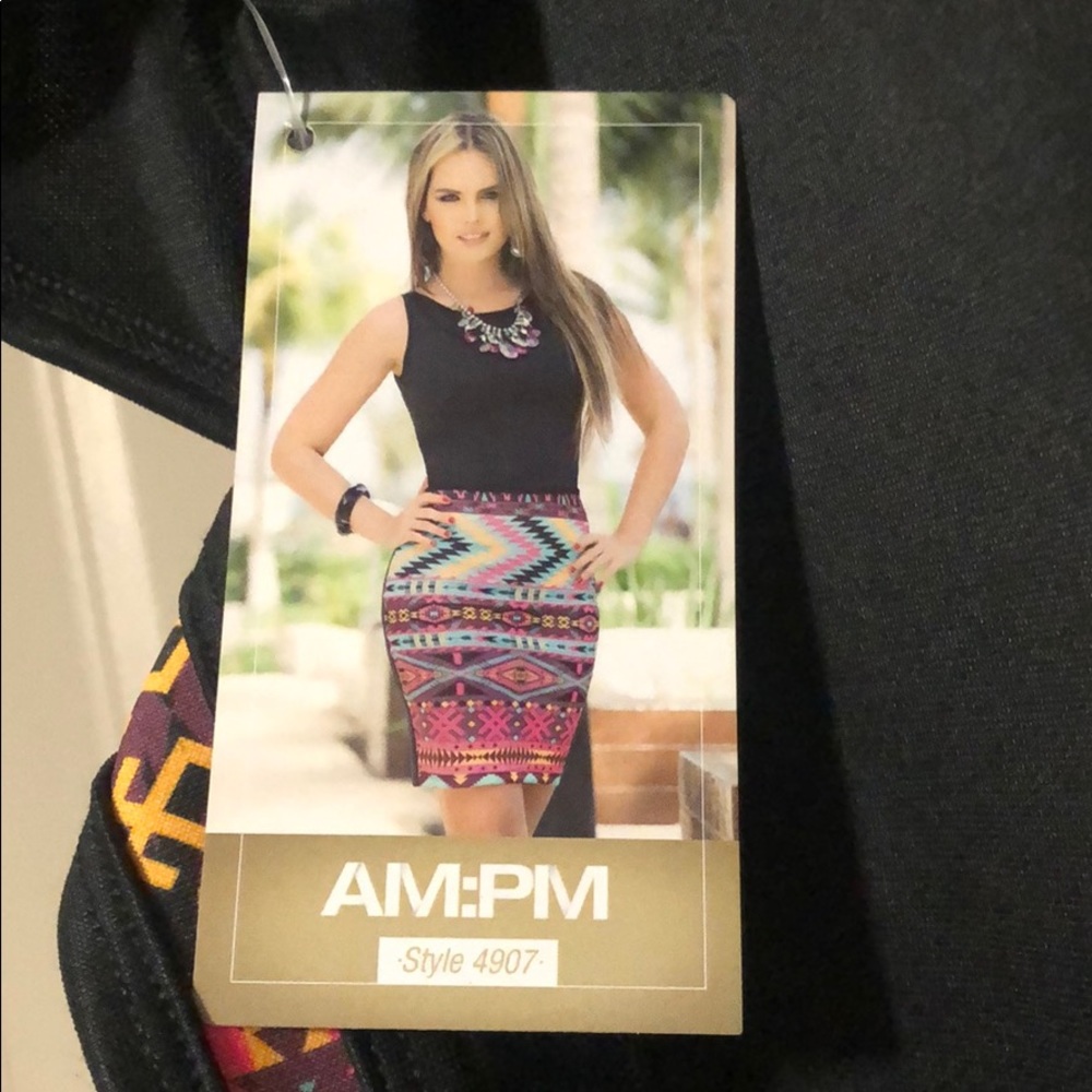 Dress - Picture 4 of 5